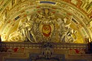 20120605v_VaticanGregoryXIIICrest